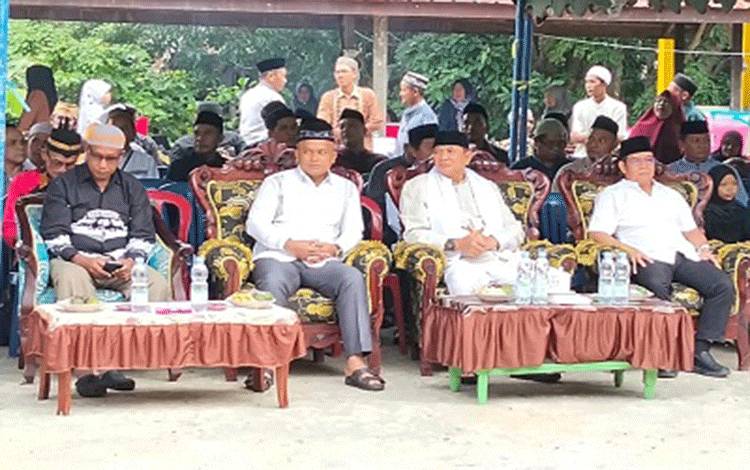 Bupati Bartim Ajak Warga Desa Puri Jalani Ramadan dengan Ikhlas dan Perkuat Kepedulian Sosial