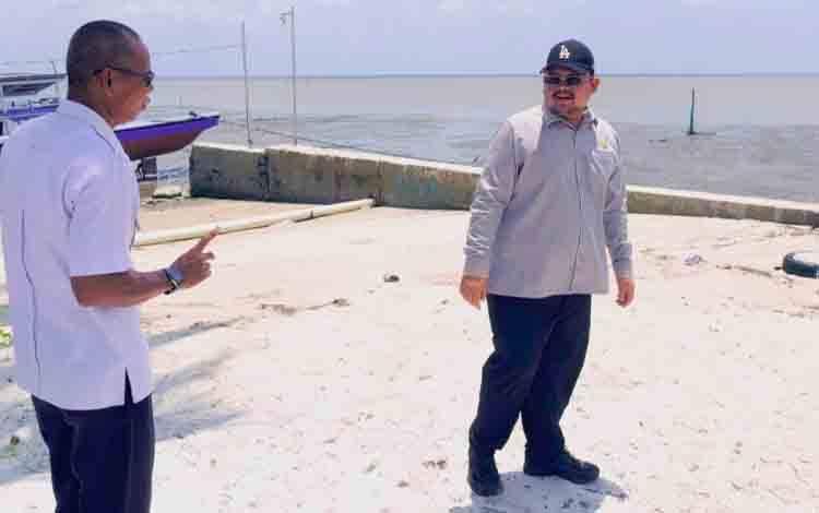 Komisi C DPRD Kobar Monitoring Pesisir Teluk Bogam-Bakau