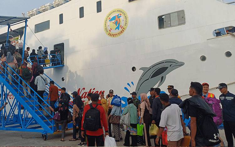 DLU Siapkan 2 Kapal Hadapi Arus Mudik di Pelabuhan Sampit, ini Jadwalnya