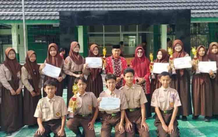 MTsN 1 Kapuas Borong Juara di Ajang Pesantren Ramadan Masjid Agung Al Mukarram