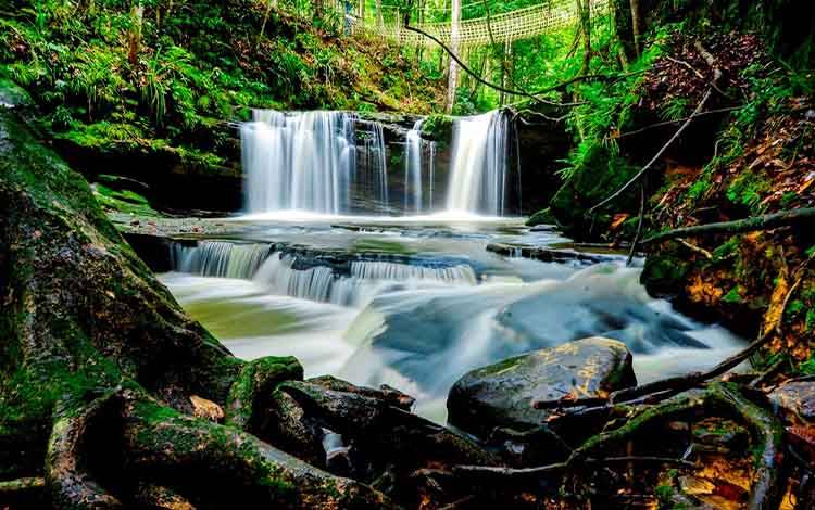 Disbudparpora Barito Utara Promosikan Air Terjun Jantur Doyam Sambut Libur Lebaran 2026