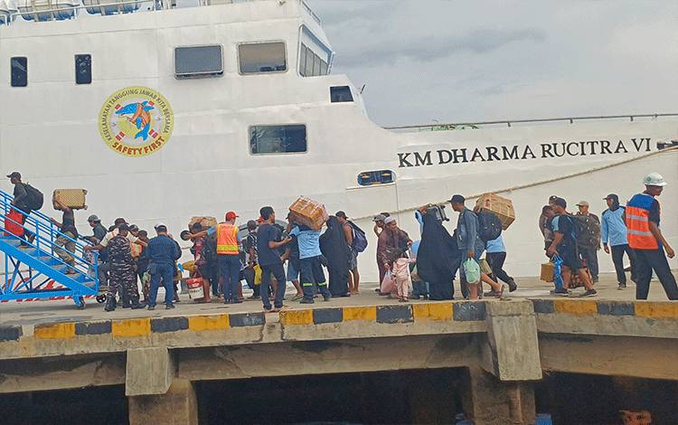 Pihak PT DLU Perkirakan Puncak Arus Mudik di Pelabuhan Sampit Terjadi 15 Maret 2026