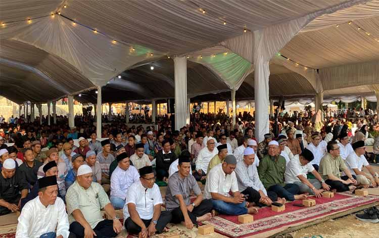 Ratusan Karyawan Regional II Antusias Hadiri Bukber Keluarga Besar H. Abdul Rasyid AS dan Hj. Nuriyah