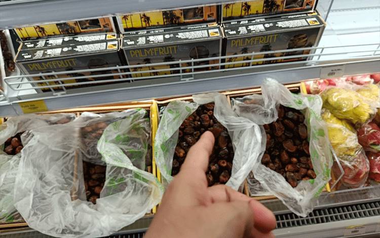Masyarakat Palangka Raya diminta Teliti Memilih Kurma yang Tidak Berjamur