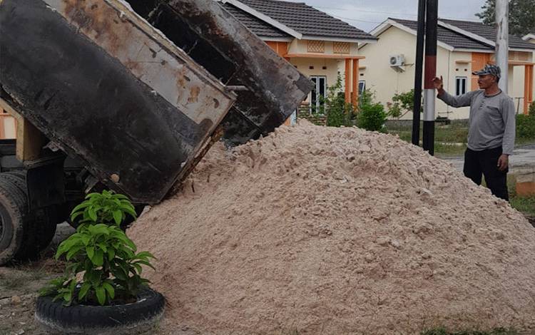 Legislator Palangka Raya Minta Pengaturan Jam Operasional Truk Galian C Saat Arus Mudik Lebaran