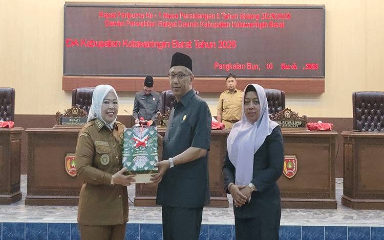 DPRD Kobar Gelar Paripurna Penyampaian LKPJ Bupati 2025 dan 2 Ranperda
