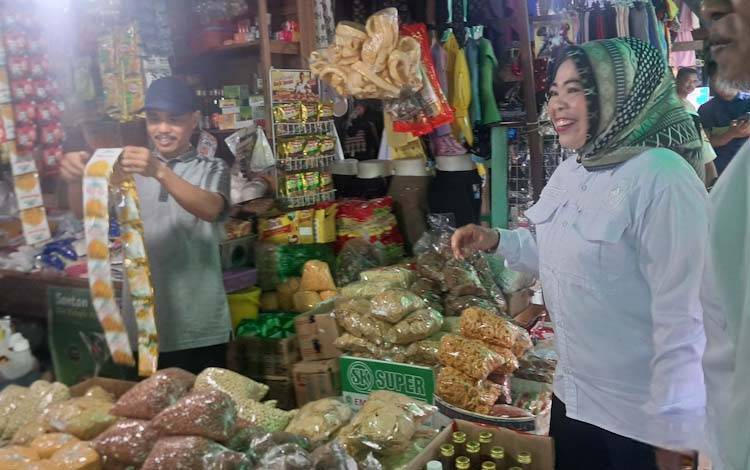 Bupati Kobar Imbau Masyarakat Tidak Panic Buying Jelang Lebaran