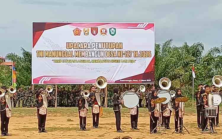 Drumband hingga Kesenian Tradisional Semarakkan Penutupan TMMD ke-127 Kodim 1015/Sampit