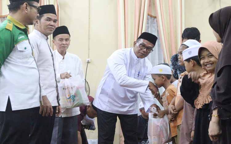 Kemenag Pulang Pisau Gelar Selasar Hangat Lintas Agama X Joyfull Ramadhan, Salurkan 300 Paket Lebaran