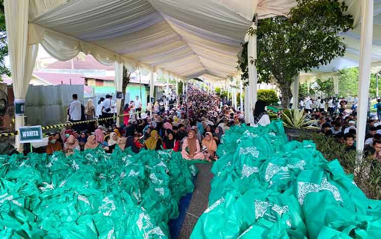 Warga Berdatangan Sejak Siang ke Acara Bukber di Kediaman H Abdul Rasyid AS