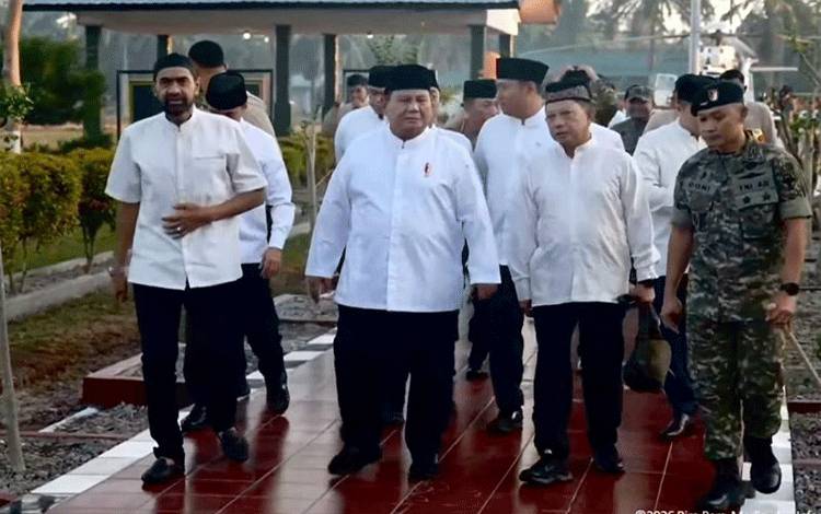 Presiden Prabowo Tiba di Aceh untuk Salat Id Bersama Penyintas Bencana