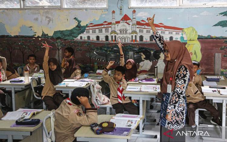 Mendikdasmen: Pembelajaran Tetap Berlangsung di Sekolah Usai Lebaran, Bukan Daring dan Luring