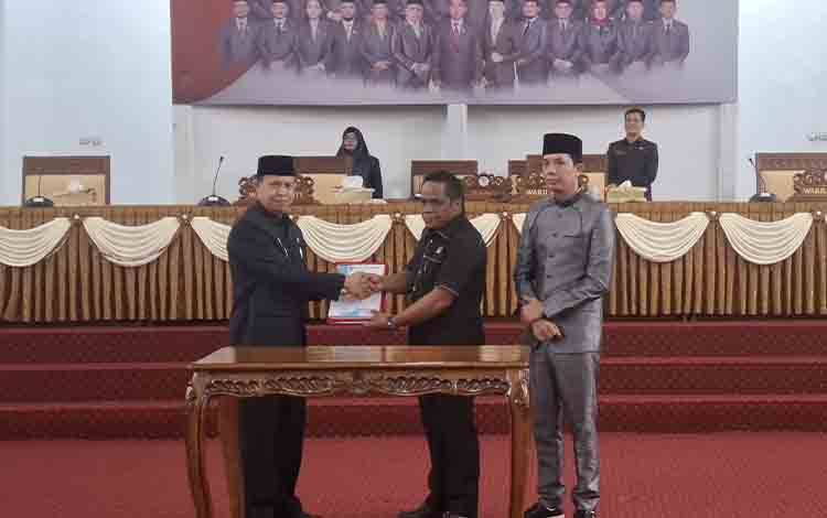 Pemkab Seruyan Sampaikan LKPJ 2025 di Paripurna DPRD
