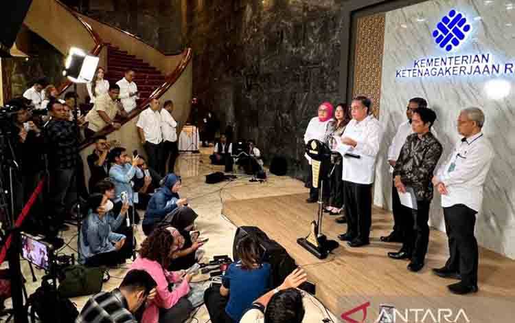 Menaker Tegaskan WFH bagi Karyawan Swasta Bersifat Imbauan
