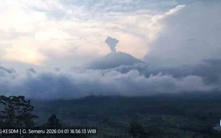 Gunung Semeru Kembali Erupsi dengan Letusan Setinggi 1.000 Meter