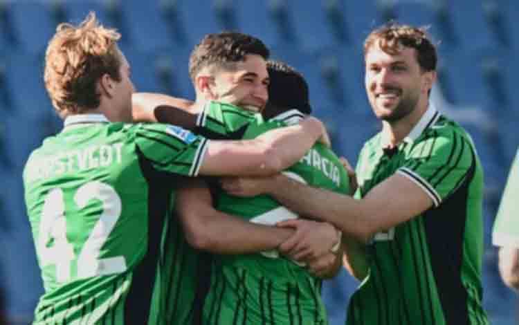 Jay Idzes cs Telan Cagliari 2-1
