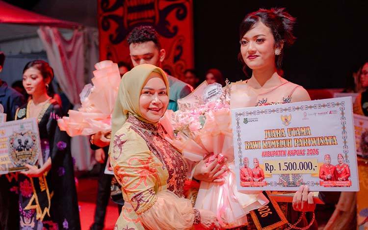 Salim dan Lovely Terpilih sebagai Jagau Linga dan Bawi Kameluh Kapuas 2026