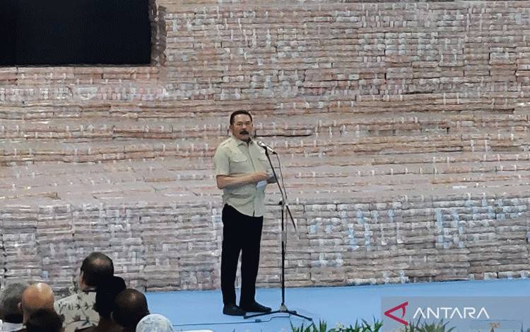 Jaksa Agung: Negara Tak Boleh Kalah dari Mafia Pengisap Hutan