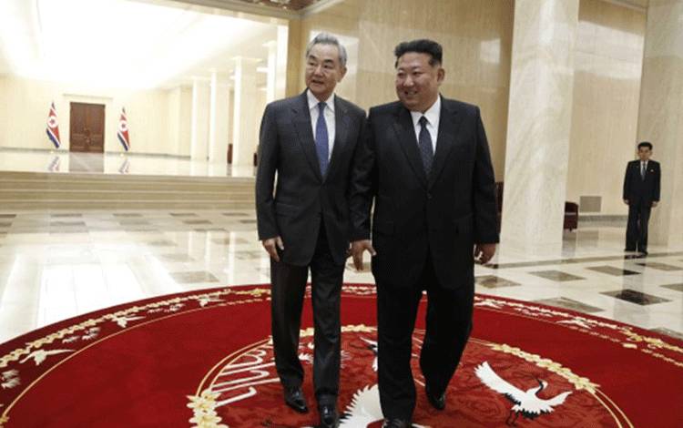 Wang Yi Temui Kim Jong Un, Tegaskan Kedekatan China-Korut
