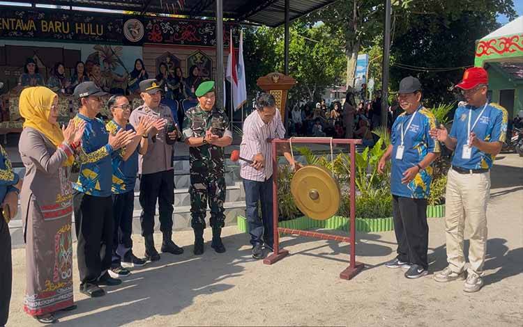 Ratusan Murid SD di Kecamatan Mentawa Baru Ketapang Ikuti FLS3N dan O2SN