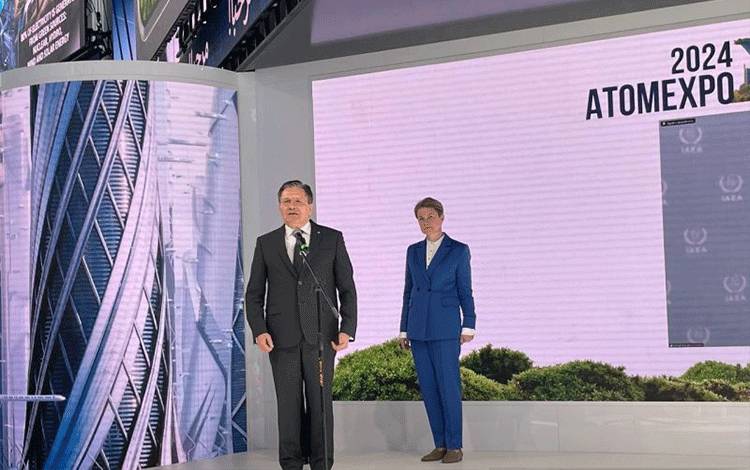 Rosatom Pertimbangkan Bangun Pembangkit Nuklir di Bulan