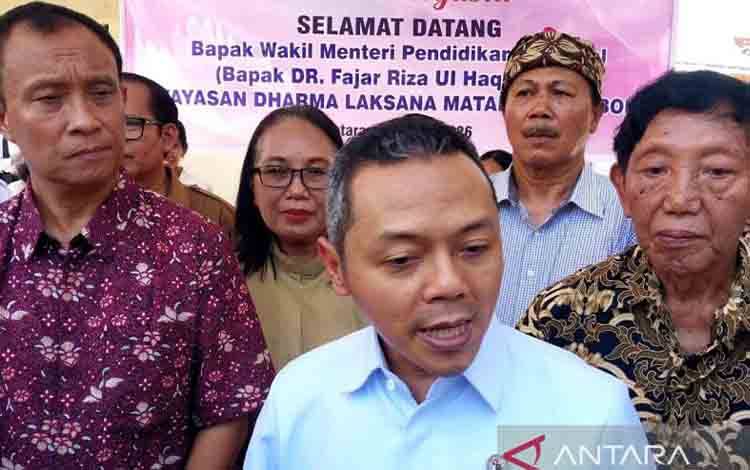 Wamendikdasmen: Pemerintah Tak Bedakan Sekolah Swasta dan Negeri