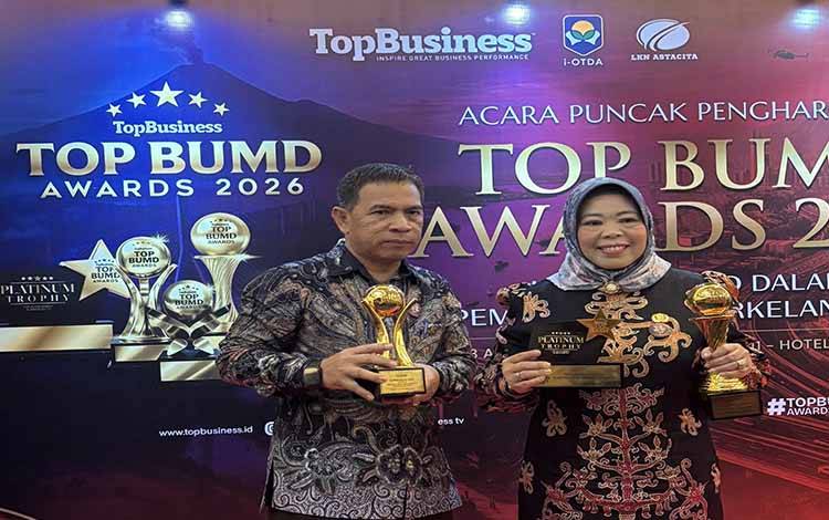 Perumda Air Minum Tirta Arut Kobar Raih Platinum Trophy Top BUMD Awards 2026, Bintang 5 untuk Kelima Kalinya