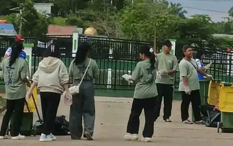 Plt Dispora Lamandau Ajak Pemuda dan Pelaku UMKM Peduli Lingkungan