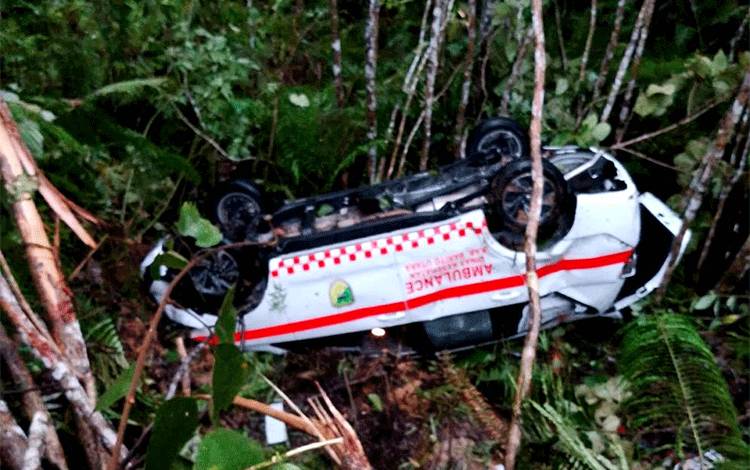 Ambulance Rujukan Ibu Hamil Terbalik di KM 53, Sorotan Warganet Menguat Soal Ketersediaan Dokter Spesialis