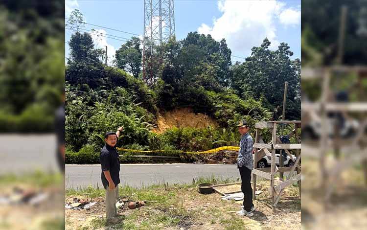 DPRD Barito Utara Tinjau Tower Telkomsel di Desa Sikui, Soroti Keamanan Area