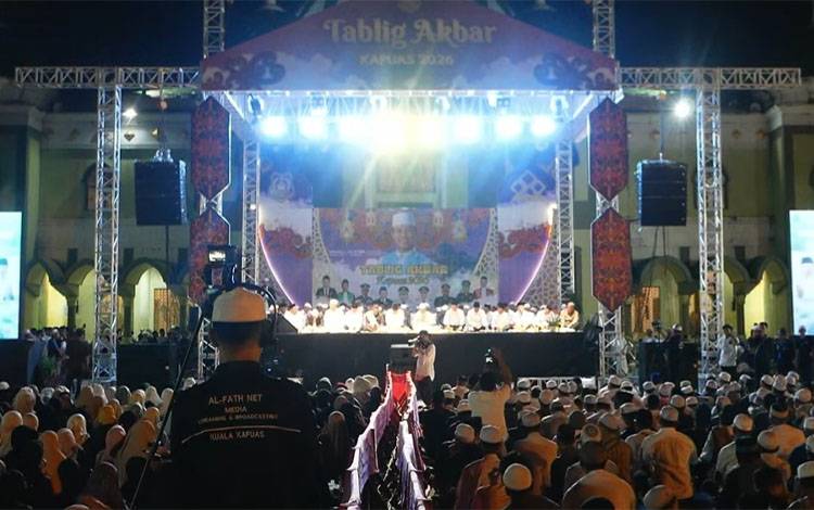 Belasan Ribu Jemaah Padati Tablig Akbar Kapuas 2026, Ustaz Das'ad Latif Jadi Magnet
