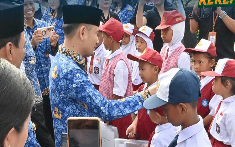 Wali Kota Palangka Raya Pastikan Pemerataan Fasilitas Sekolah