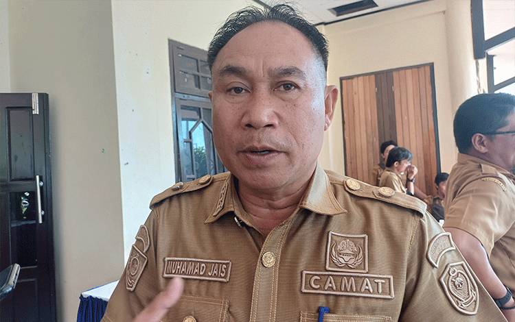 Upayakan Penerapan Hukum Adat Atasi Sampah di Pasar Parenggean