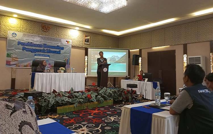 Balai Bahasa Kalteng Bina 25 Komunitas Penggerak Literasi di Palangka Raya