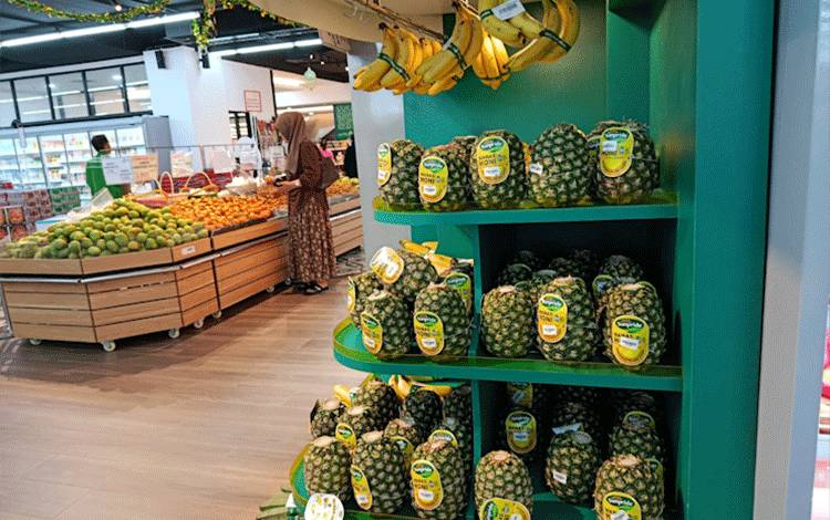 Anggota DPRD Palangka Raya Dorong Nanas Lokal Tembus Pusat Perbelanjaan Modern