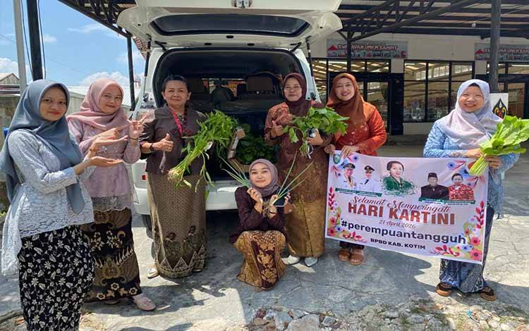 BPBD Kotawaringin Timur Merayakan Hari Kartini dengan Aksi Perempuan Tangguh Berbagi Kasih