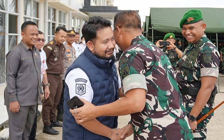 Ngopi Bareng Irdam XXII, Wabup Barito Timur Tekankan Sinergi TNIDaerah untuk Ketahanan Pangan