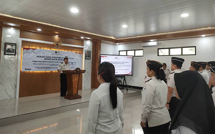 Wujudkan Zona Integritas, Kanwil Ditjenpas Kalteng Gelar Ikrar dan penandatanganan Komitmen Bersih Halinar 2026