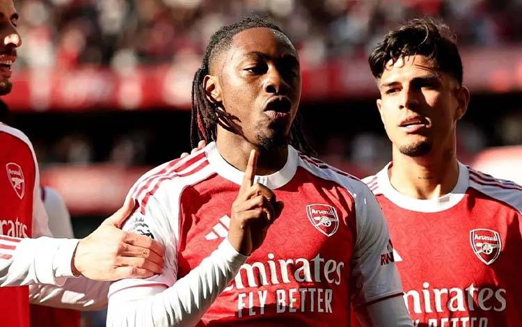 Arsenal ke Puncak Klasemen Sementara Setelah Tekuk Sunderland 2-0