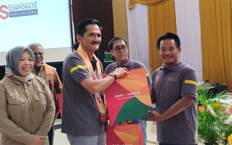 DPRD Kobar Apresiasi Penerapan Sistem Transaksi Non Tunai Pemdes se-Kobar