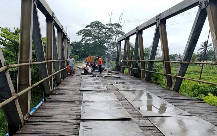 Pemeliharaan Dinilai Tak Tuntaskan Kerusakan Jembatan Patah Kapten Mulyono Sampit