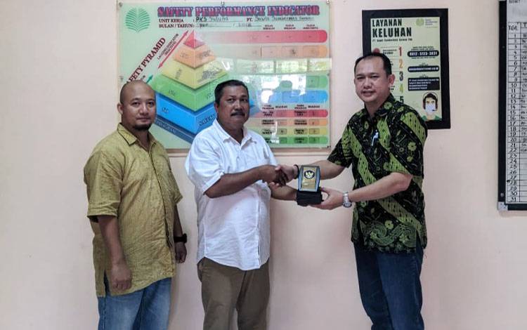 Pembelajaran Lapangan Perkuat Pemahaman Rantai Produksi Sawit