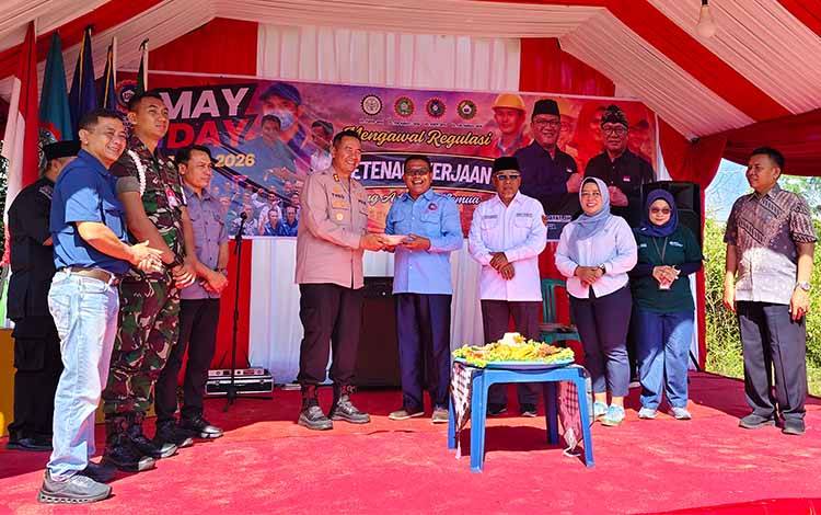 Peringati May Day, Buruh Kobar Syukuran dan Kawal Regulasi Demi Kesejahteraan