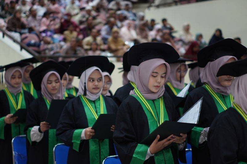 Menimbang Matang-matang Wacana Penutupan Program Studi tak Relevan