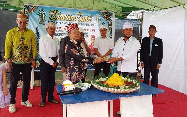 Camat Seruyan Raya Hadiri Perayaan Nyepi dan Integrasi KaharinganHindu di Desa Bangkal