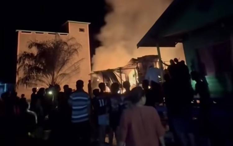 Rumah Warga di Desa Hanjalipan Kotim Ludes Terbakar