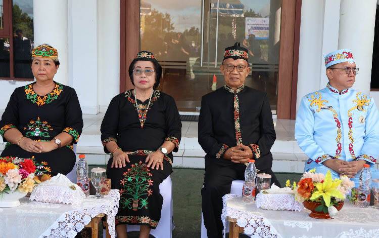 Wabup Gunung Mas Tekankan Peningkatan Kualitas Pendidikan dan Karakter di Hardiknas