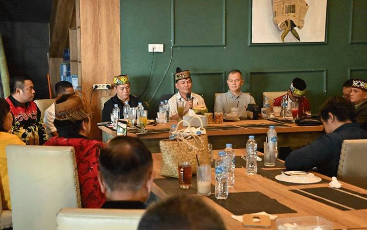 Gubernur Kalteng Bangun Sinergi dengan Tokoh Dayak