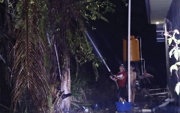 Dapur Rumah Warga Jalan Pemda Pulpis Terbakar