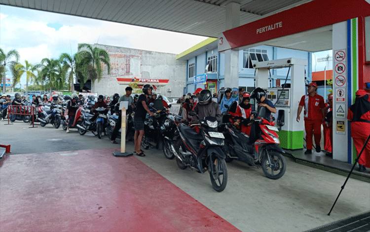 Pemko Palangka Raya Berlakukan Penghapusan Sementara Barcode Pertalite untuk Roda Dua